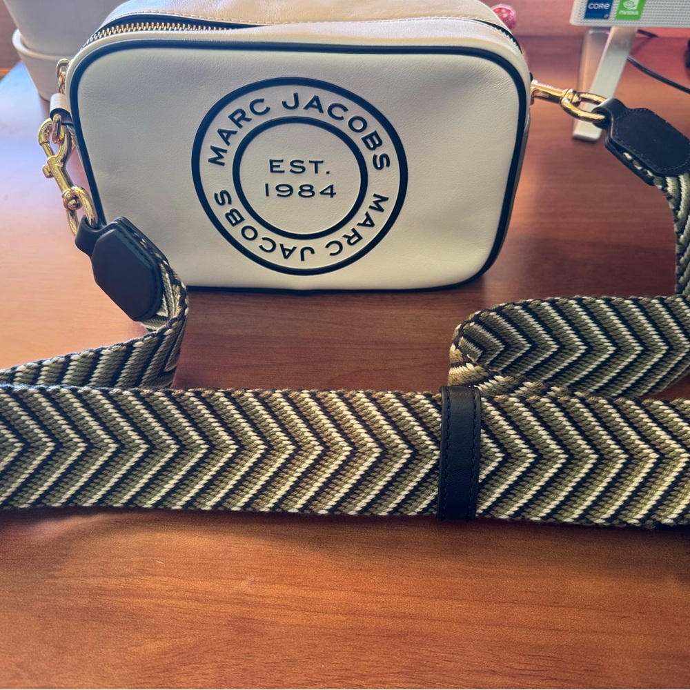 Marc Jacobs Cream Logo Shoulder Bag